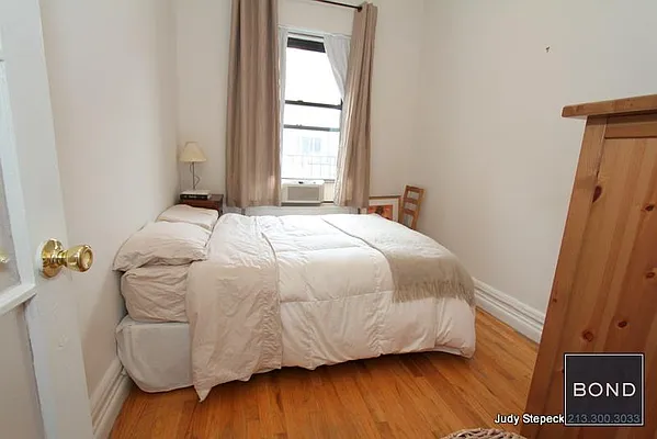 Rented by Bond New York | media 26