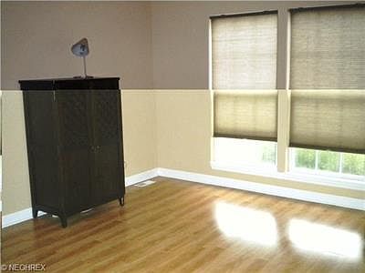5th image of 5081 Lakeside Ct