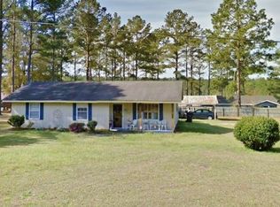 435 W Blueberry St, Mount Vernon, GA 30445