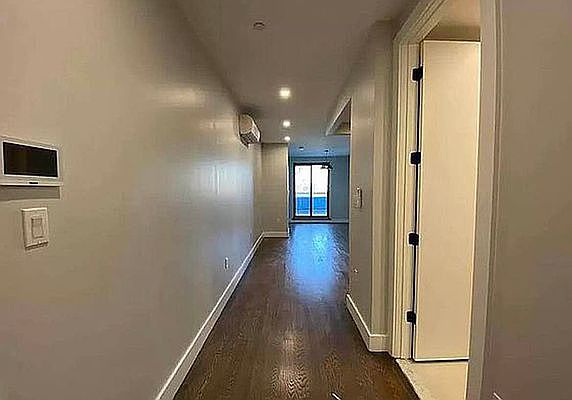 5th image of 1255 Findlay Ave Floor 2