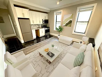 18-25 Ditmars Boulevard, #4G