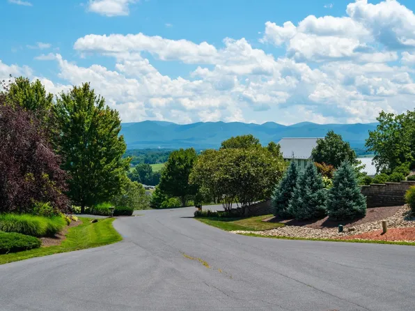 150 Pelham Pl, Harrisonburg, VA 22801