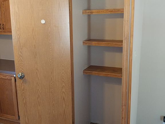 5th image of 18 Saint George Dr