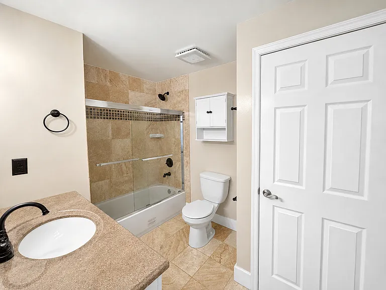 Upper Level - Primary Bath