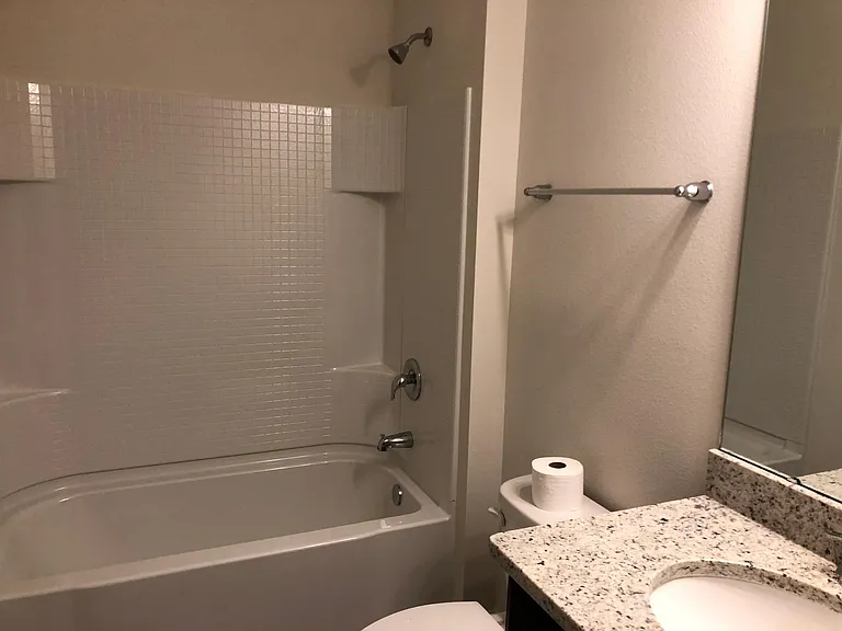 736 E Victoria Trails Blvd — Photo 8