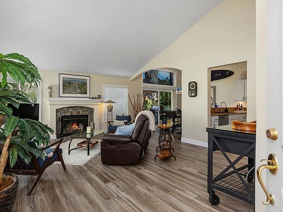 5th image of 8909 Circle R View Ln