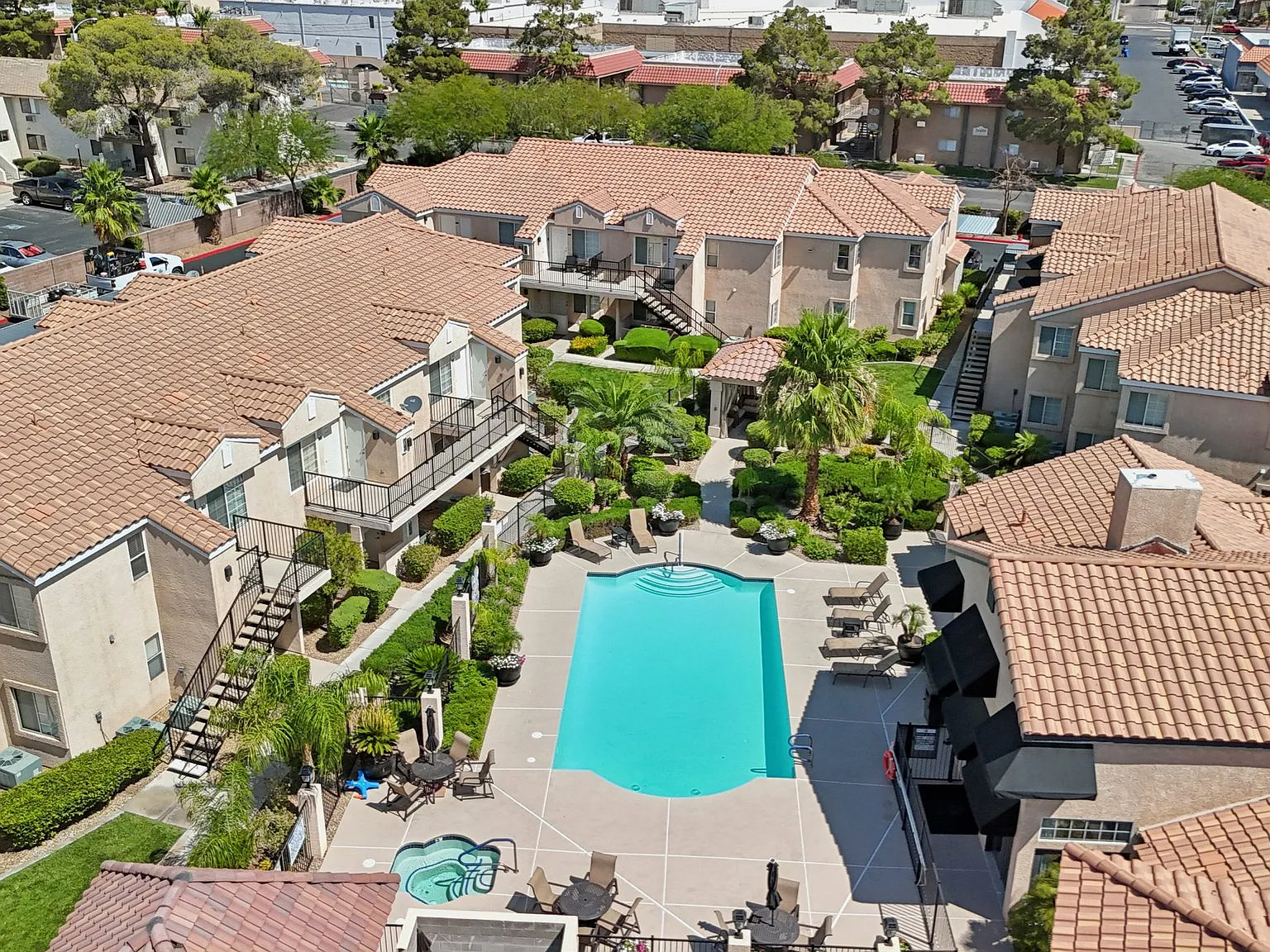 Versailles Senior Apartments — Photo 4