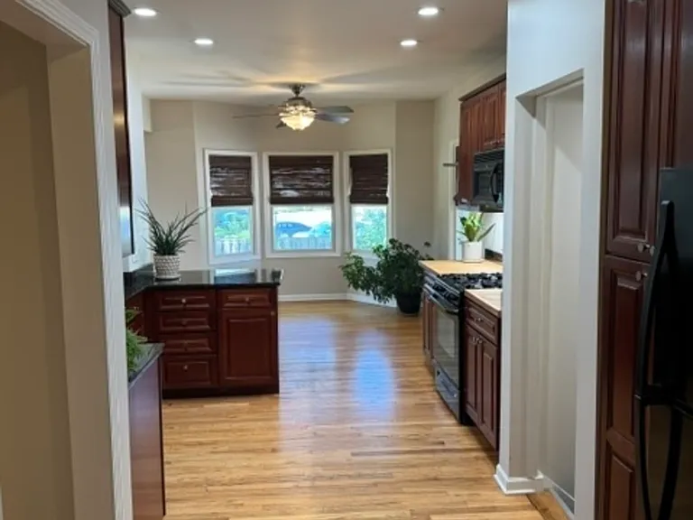 255 S Happ Rd — Photo 11