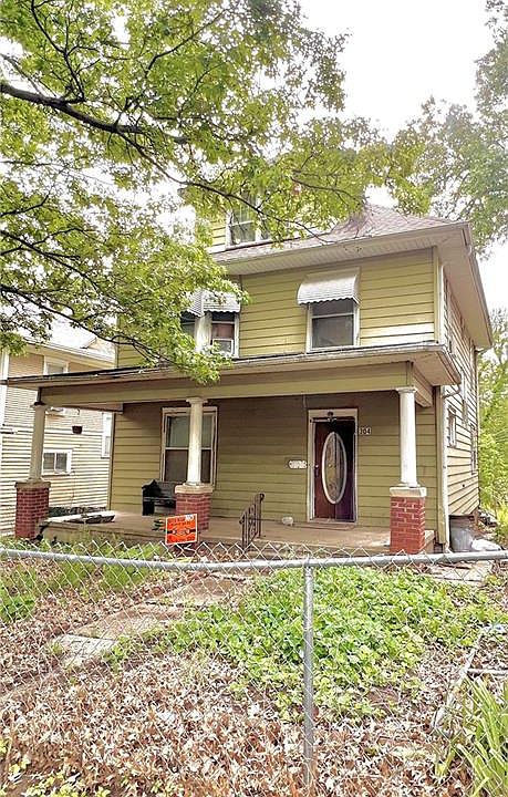 1st image of 304 S 20th St
