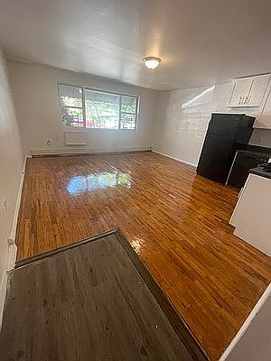 5th image of 439 E 21st St #1