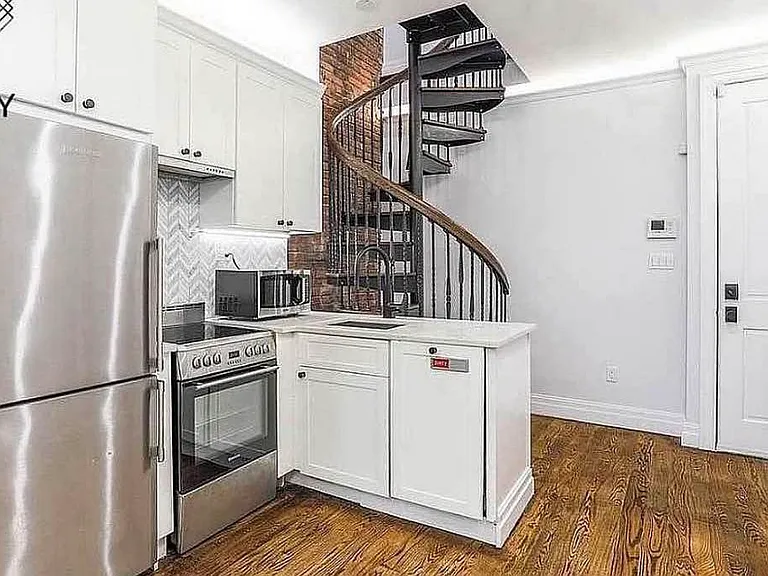 43 Columbia Pl #3F — Photo 2