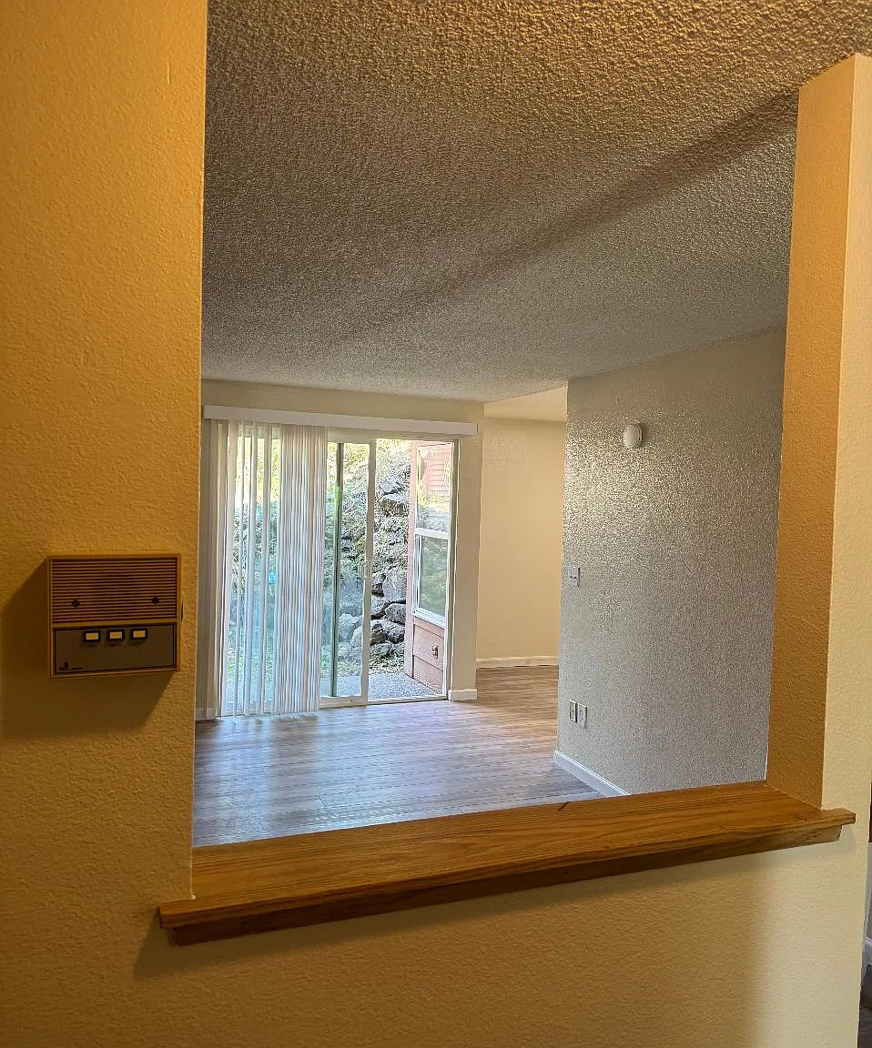 2 bed, 800 sqft, $1,600 — Photo 4