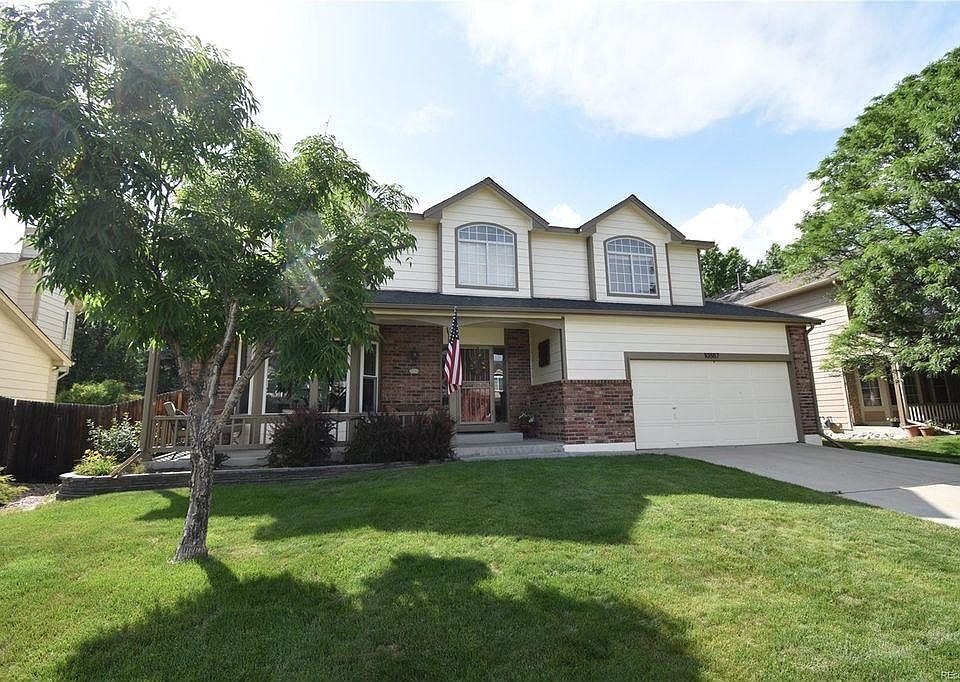 Great home in the Villas at Sheridan Green neighborhood. A mostly owner-occupied community with minimal outside traffic. Adjacent to Westminster open space and walking trails!