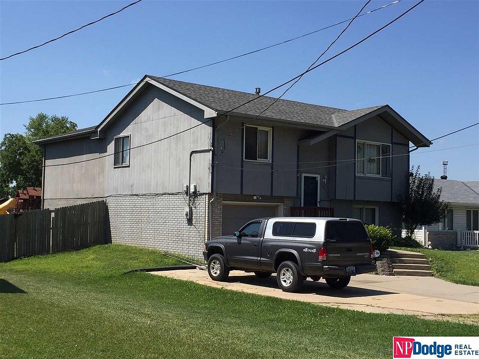 2nd image of 2424 S 18th St