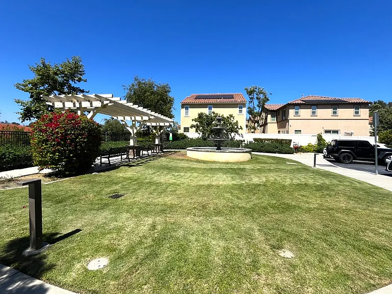3105 Marigold Cir — Photo 37