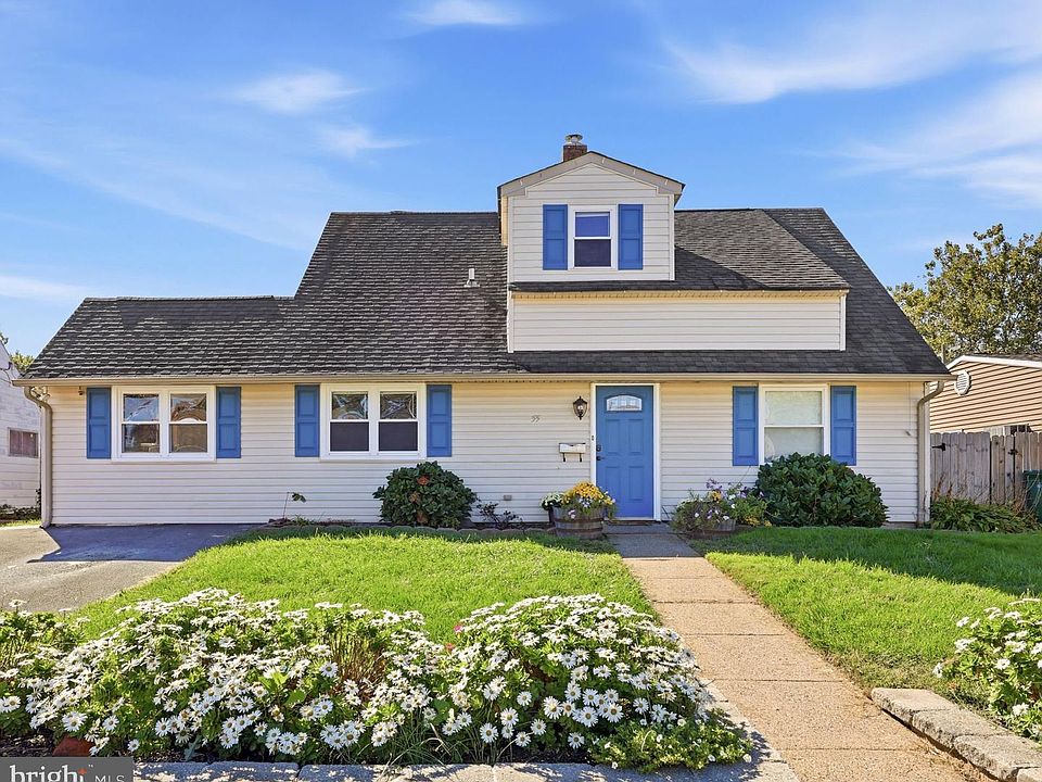 1st image of 55 Autumn Ln