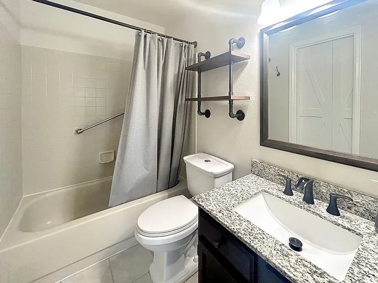 8059 S Johnson Ct — Photo 19