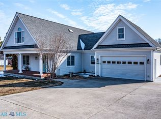 2929 Fleeton Rd, Reedville, VA 22539