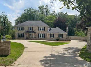 1765 N Bay Dr, Elkhart, IN 46514