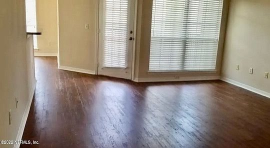 5th image of 7800 Point Meadows Dr APT 1028