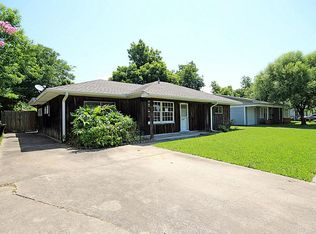 1904 Vermont St, Baytown, TX 77520
