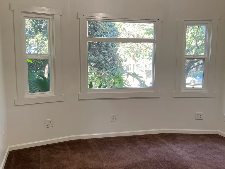 1908 Bellevue Ave — Photo 3