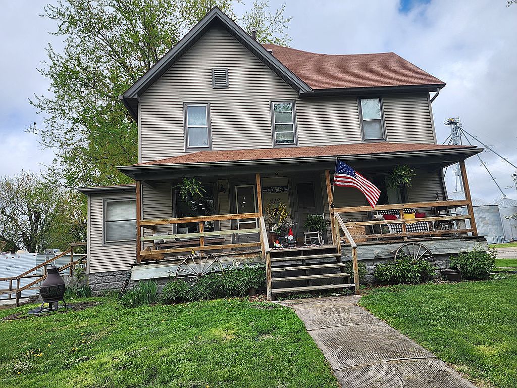619 Nichols Ave, Nichols, IA 52766 Zillow