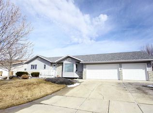 1216 34th Ave SW, Granville, ND 58701