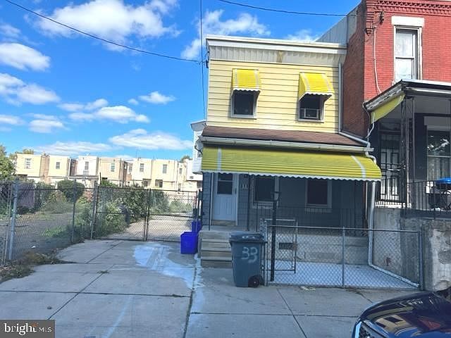 1st image of 6133 Larchwood Ave