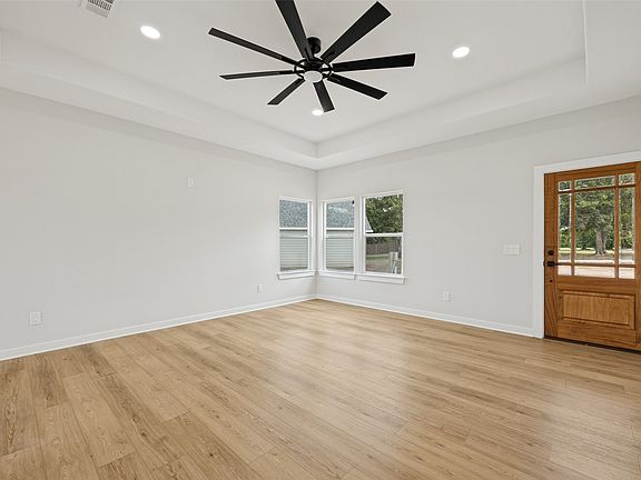 2nd image of 216 W Cardinal St