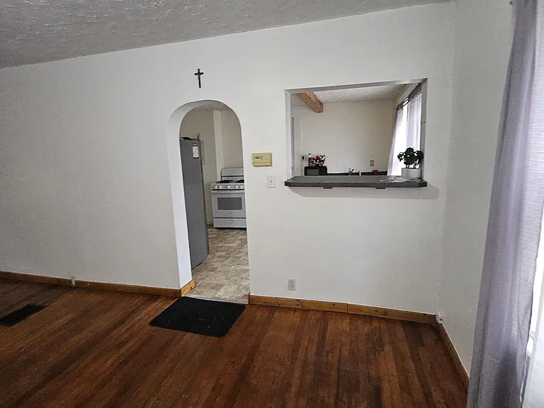 3209 Saratoga Ave #1 — Photo 15
