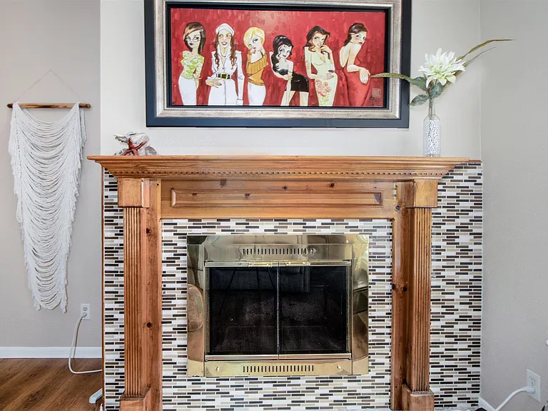 728 Bering Dr #K — Photo 3