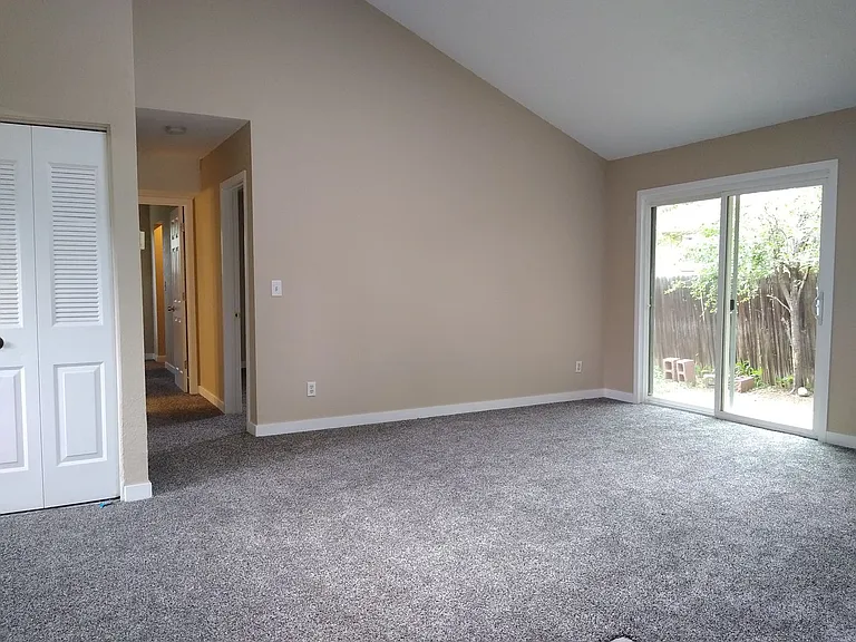470 S Fenton St — Photo 47