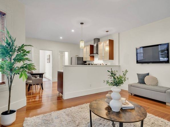 456 Medford St APT 3