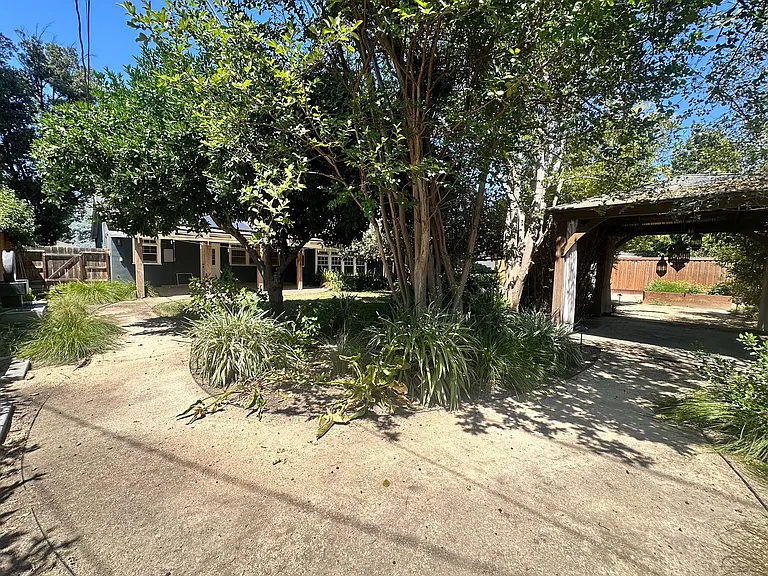 1531 W Laurel Ave — Photo 34