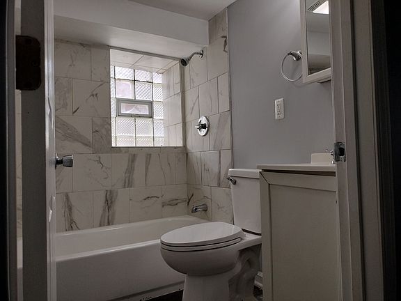3rd image of 5139 S Loomis St #1