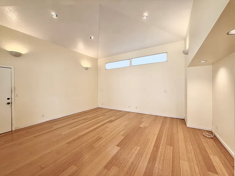 617 Wellsbury Way — Photo 8