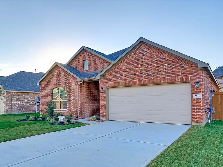 983 Golden Willow Ln — Photo 2