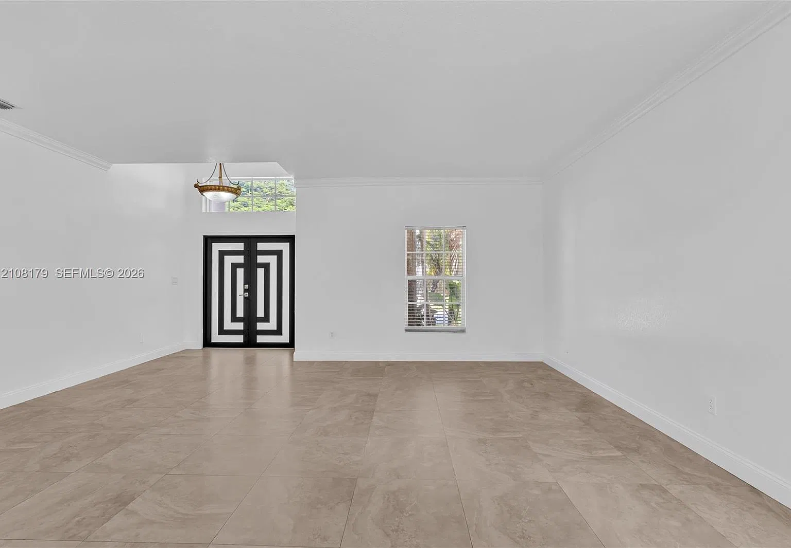 Grove Place — Photo 3