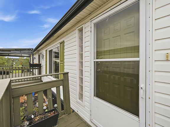4th image of 106 Springfield Cres