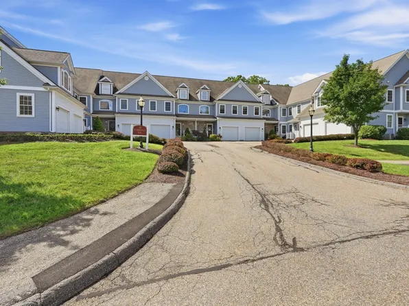 410 Rembrandt Way #410, Abington, MA 02351