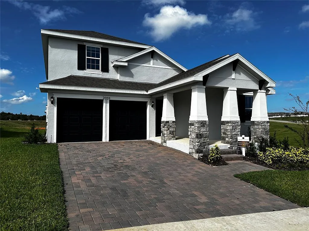 5 bed, 3.5 bath, 3167 sqft, $4,350 — Photo 1