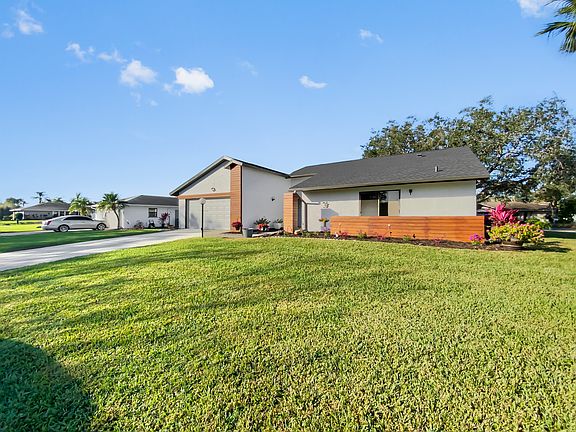4th image of 5744 Augusta Cir