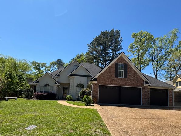 138 Woodlands Green Dr