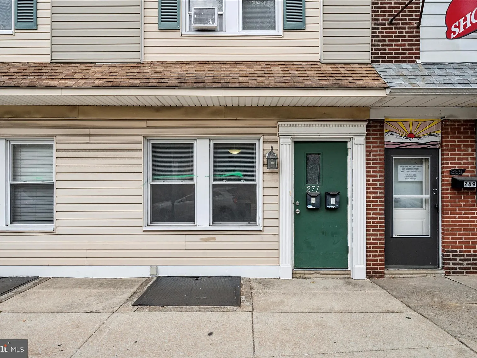 1 bed, 725 sqft, $1,015 — Photo 3