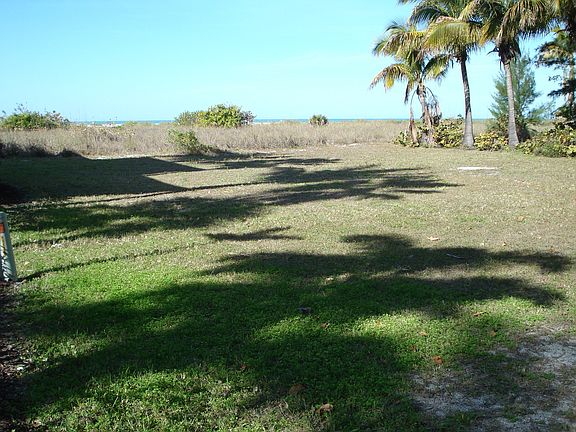 3rd image of 6930 Palm Island Dr