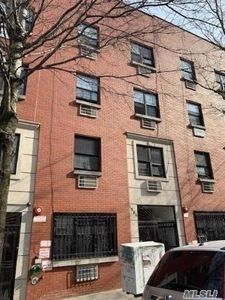 1986 Marmion Ave, Bronx, NY, 10460
