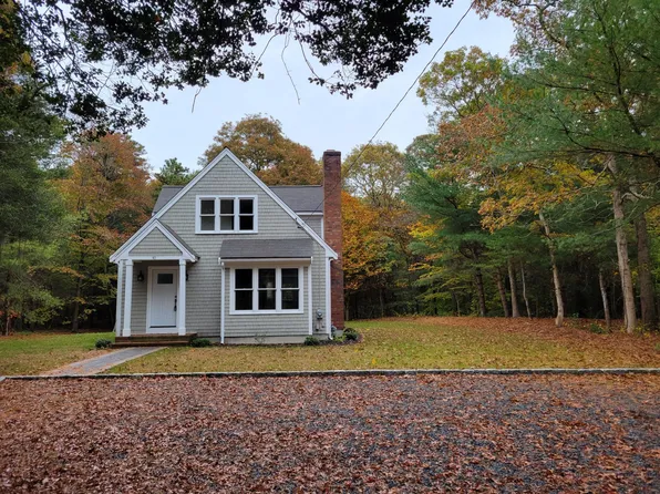 40 Richardson Rd, Centerville, MA 02632