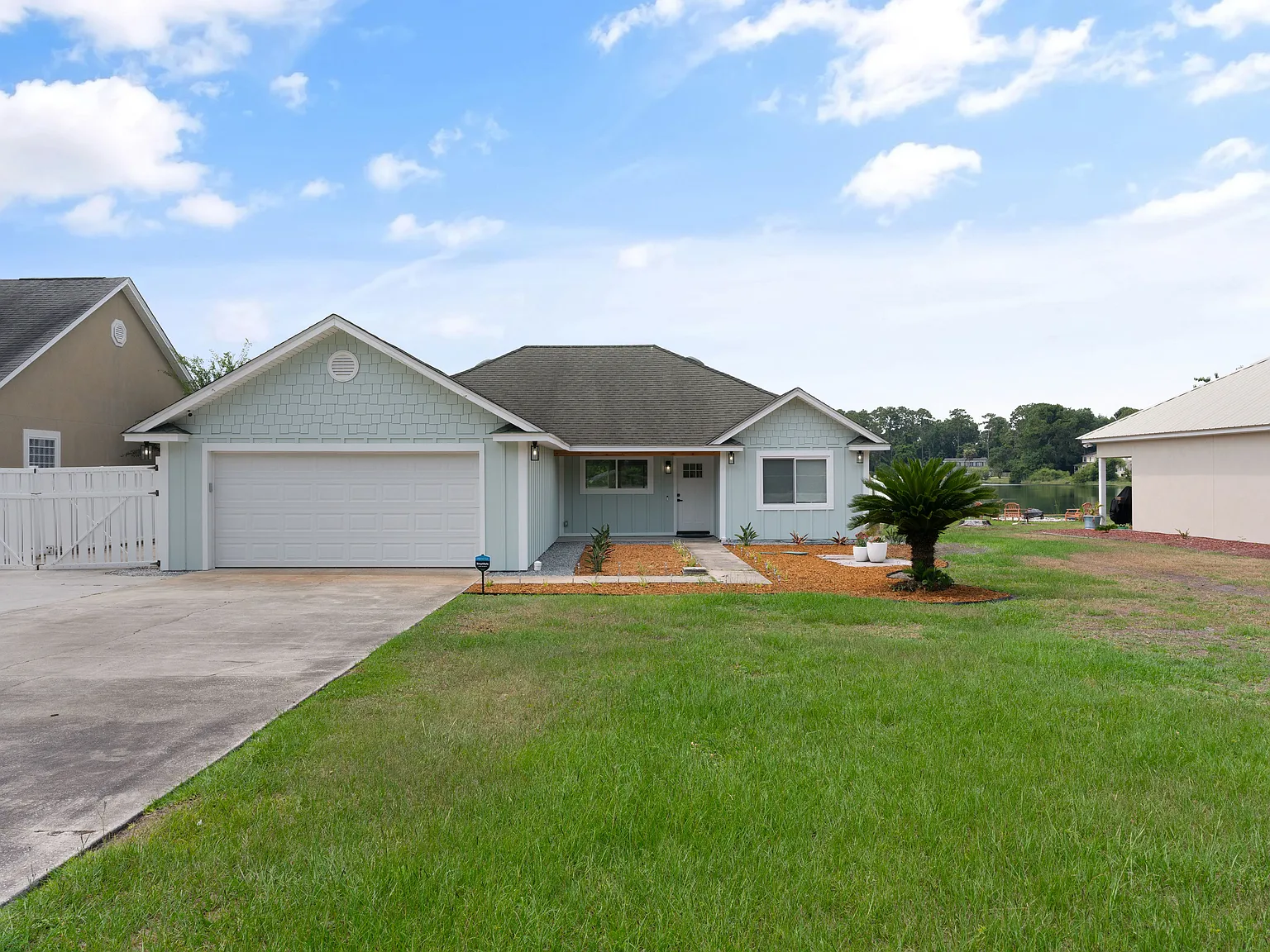 Coastal Lakeview Retreat - Fully Furnished! — Photo 1