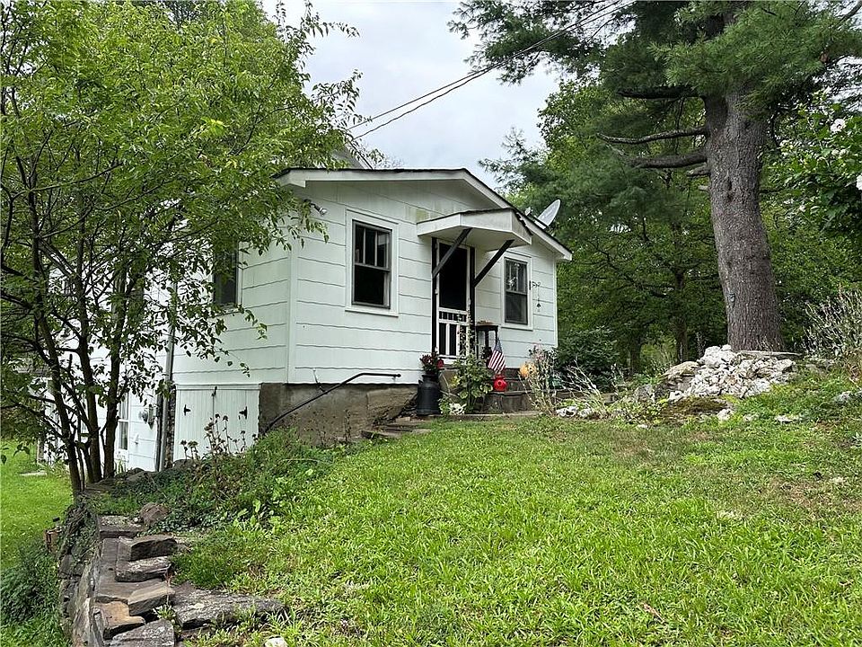 1st image of 685 Violet Avenue